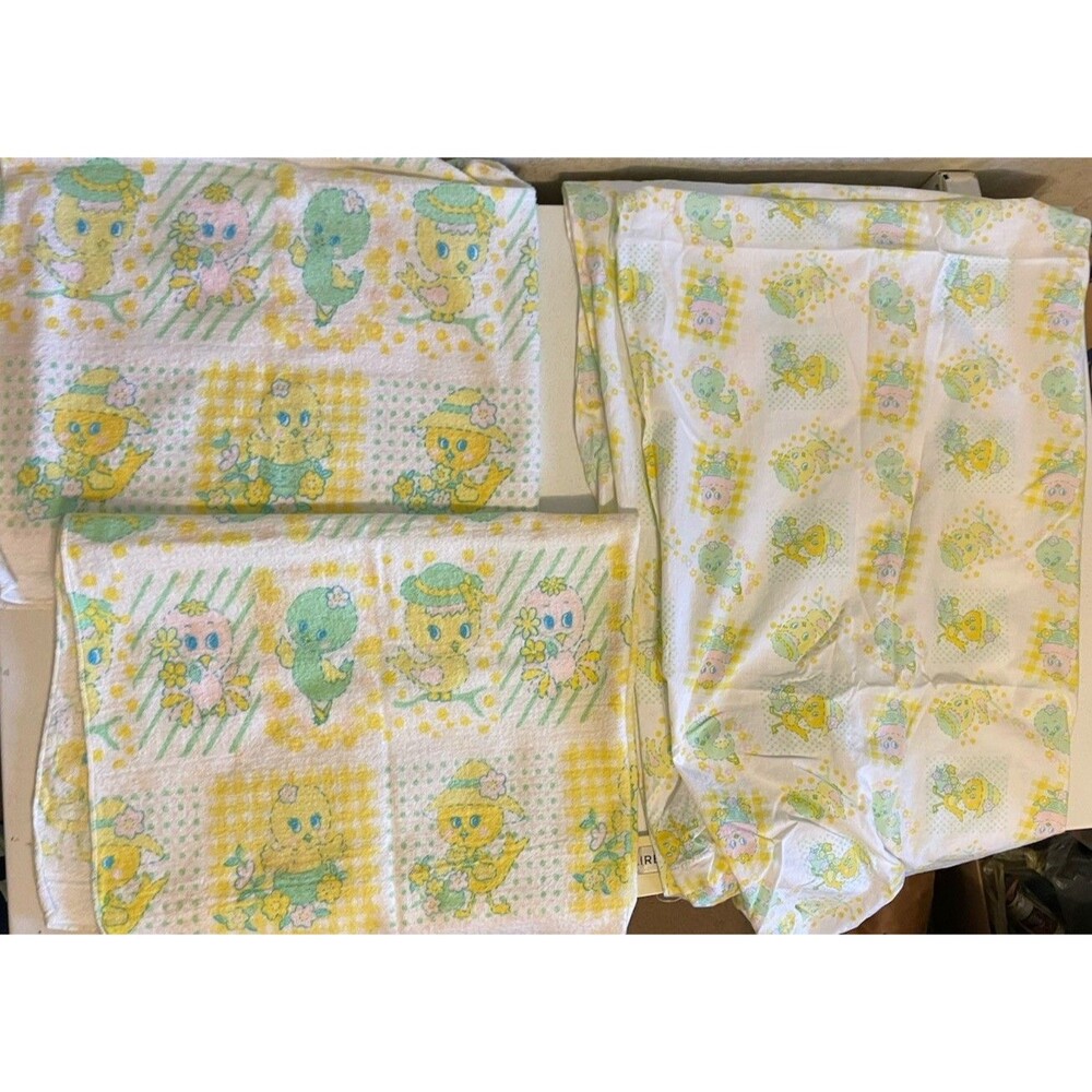VTG Baby Chicks Crib Fitted Blanket & 2 SWADDLE CLOTHS LOT Spring Infant Nursery